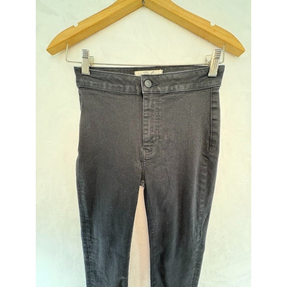We the Free Black Jeans Stretchy Size 26 Straight Leg Split Hem High Waist